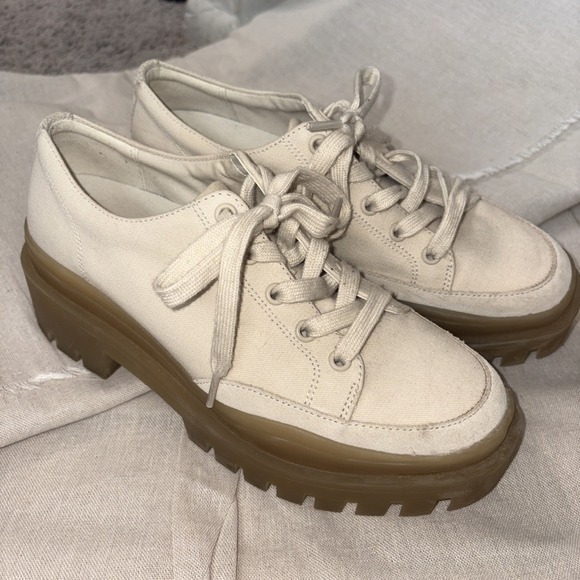 Vionic Shoes - Vionic Ezrie Platform Chunky Lug Sole Comfort Lace Up Sneakers in Aspen 7.5